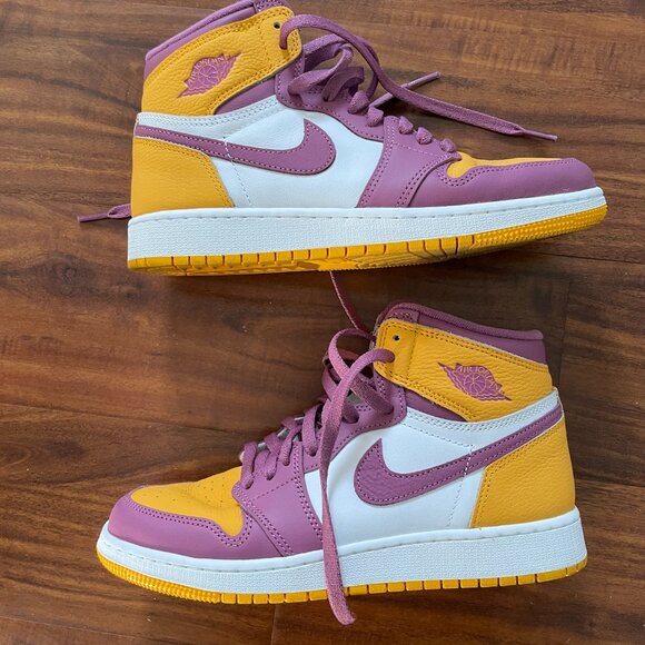 Air Jordan 1 Rretro High OG GS "Brotherhood" - Youth 6.5 Women 8 with box - Picture 1 of 15